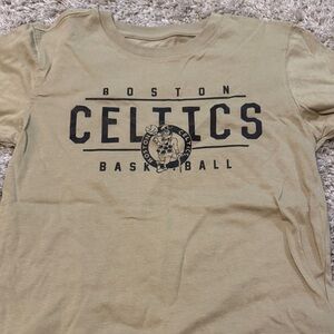 Boston Celtics Basketball T-Shirt